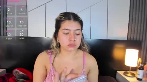 Snapshot of chloebelle_ chatting on July 27, 2026, 12:34 pm chloebelle_ online show from July 27, 2026, 12:34 pm