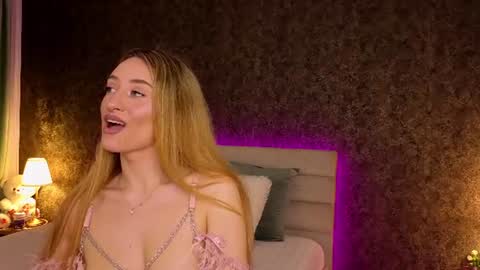 Snapshot of chloebellex chatting on July 16, 2026, 6:25 pm ChloeBelleX online show from July 16, 2026, 6:25 pm