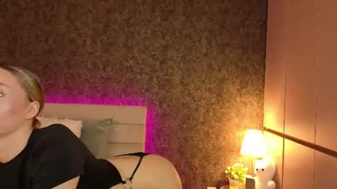 Snapshot of chloebellex chatting on July 19, 2026, 6:00 pm ChloeBelleX online show from July 19, 2026, 6:00 pm
