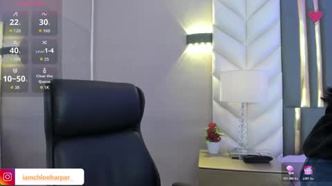  Chloe Harper  online show from March 13, 2026, 11:39 am