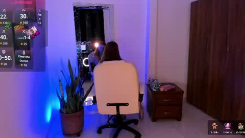 Chloee online show from July 21, 2026, 2:08 pm