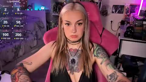 ChloeKohaku online show from June 12, 2026, 3:49 am