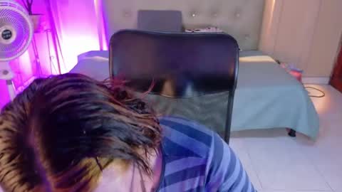 Chloe rosse online show from June 3, 2026, 1:19 am