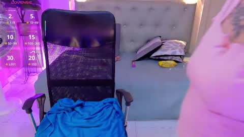 Chloe rosse online show from June 11, 2026, 1:38 am