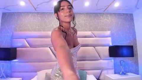 Snapshot of chloetaylorr_ chatting on January 24, 2025, 8:43 pm CHLOE online show from January 24, 2025, 8:43 pm