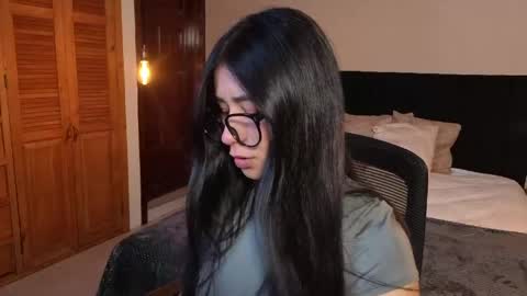 Snapshot of chloeturner_ chatting on April 27, 2026, 12:36 pm ChloeTurner online show from April 27, 2026, 12:36 pm