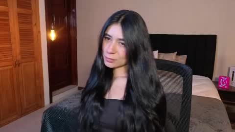Snapshot of chloeturner_ chatting on April 29, 2026, 12:42 pm ChloeTurner online show from April 29, 2026, 12:42 pm