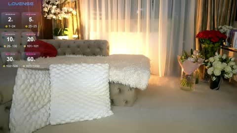 Chloe online show from March 24, 2026, 9:20 pm