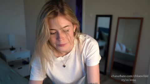 Snapshot of chloewildd chatting on December 3, 2024, 7:44 pm Chloe online show from December 3, 2024, 7:44 pm