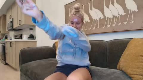 Chloe Babe online show from July 28, 2026, 5:25 am