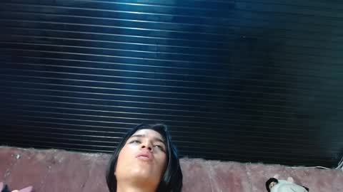 chlooe_zoe online show from February 16, 2025, 2:32 pm