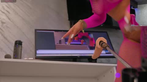 chocapika online show from November 18, 2025, 7:02 am