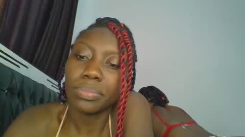 chocobear22 online show from November 12, 2025, 12:16 pm