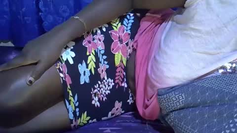 Snapshot of chocolate_baby2 chatting on October 25, 2025, 8:55 am chocolate_baby2 online show from October 25, 2025, 8:55 am