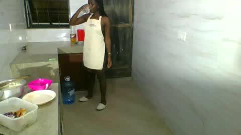 Snapshot of chocolate_ebony254 chatting on November 14, 2025, 4:38 pm Nicah online show from November 14, 2025, 4:38 pm
