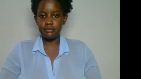 Snapshot of chocolate_queen25 chatting on April 15, 2026, 8:43 am chocolate queen25 online show from April 15, 2026, 8:43 am