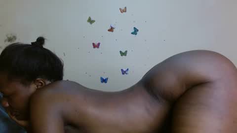 Snapshot of chocolatebony_ chatting on June 16, 2026, 7:33 am chocolatebony_ online show from June 16, 2026, 7:33 am