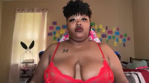 Melina online show from May 15, 2026, 7:32 pm