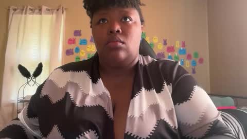 Melina online show from May 17, 2026, 2:13 pm