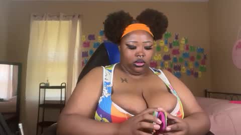 Melina online show from June 3, 2026, 5:29 pm