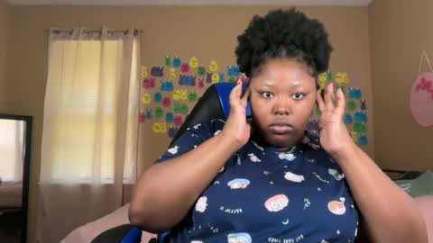 Melina online show from June 19, 2026, 6:56 pm