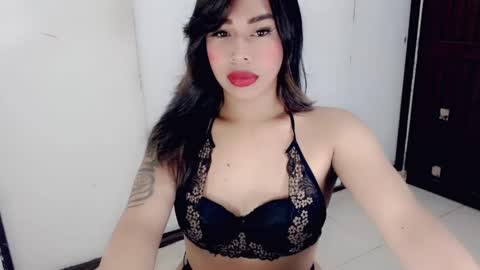 Snapshot of chocolatetriplex chatting on May 25, 2026, 3:29 pm chocolatetriplex online show from May 25, 2026, 3:29 pm