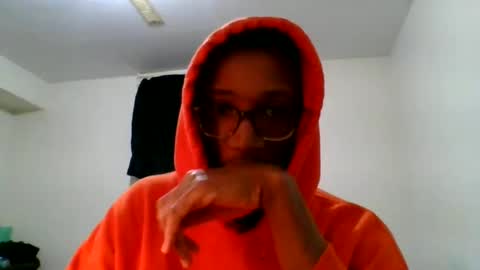 Snapshot of chocolatinhermoso chatting on December 9, 2024, 4:37 pm Chocolatinhermoso online show from December 9, 2024, 4:37 pm