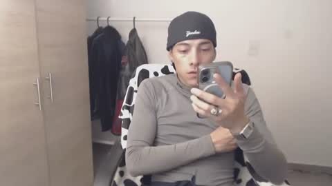 Snapshot of chomelo6 chatting on July 25, 2026, 1:36 am chomelo online show from July 25, 2026, 1:36 am