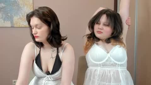 Cassandra online show from April 16, 2026, 4:02 am