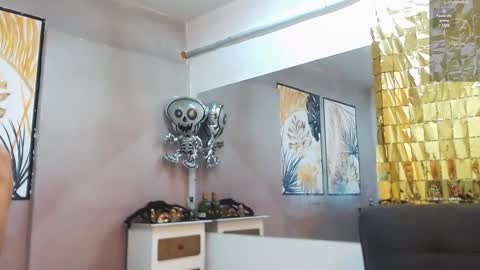 Snapshot of choreythaiylor chatting on January 15, 2025, 1:41 pm Chorey Thaylor online show from January 15, 2025, 1:41 pm