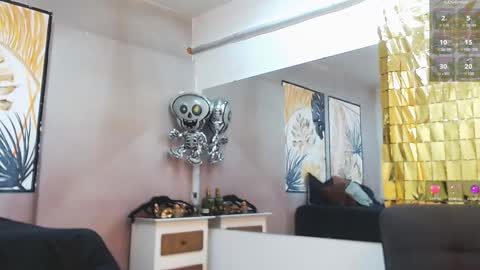 Snapshot of choreythaiylor chatting on January 25, 2025, 2:25 pm Chorey Thaylor online show from January 25, 2025, 2:25 pm