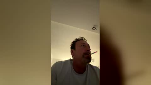 Snapshot of chowlabraiz38 chatting on May 12, 2026, 9:17 am chowlabraiz38 online show from May 12, 2026, 9:17 am