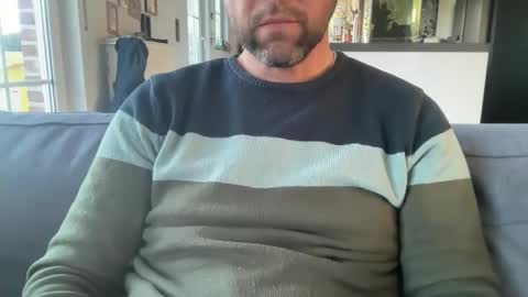 chris13abcd online show from March 12, 2026, 8:09 am