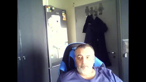 Snapshot of chris250268 chatting on May 2, 2026, 9:58 am Chris online show from May 2, 2026, 9:58 am