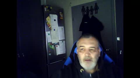 Snapshot of chris250268 chatting on May 3, 2026, 5:46 am Chris online show from May 3, 2026, 5:46 am