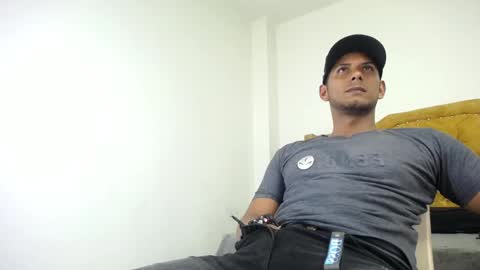 chris_dick2 online show from May 24, 2026, 4:28 am