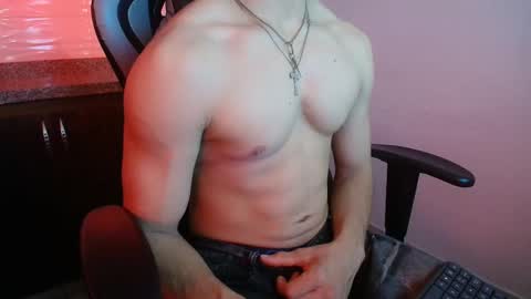 Chris Evans online show from November 7, 2025, 2:22 am