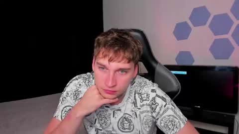 Chris Tyson online show from September 14, 2025, 1:27 am