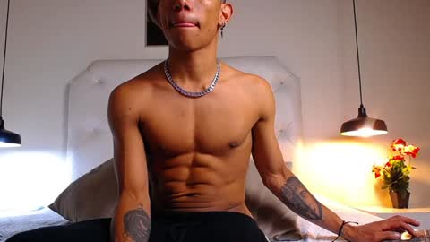 Snapshot of chris_weell chatting on December 12, 2024, 8:21 pm Chris Weell online show from December 12, 2024, 8:21 pm