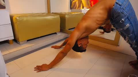 Snapshot of chris_weell chatting on January 18, 2025, 12:57 am Chris Weell online show from January 18, 2025, 12:57 am