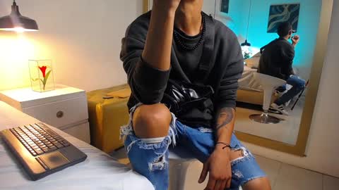 Snapshot of chris_weell chatting on January 19, 2025, 2:57 am Chris Weell online show from January 19, 2025, 2:57 am