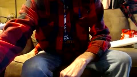 chrisintn online show from November 20, 2025, 6:51 pm