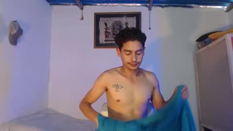 Snapshot of chrisisaak chatting on January 7, 2026, 8:11 pm chrisisaak online show from January 7, 2026, 8:11 pm