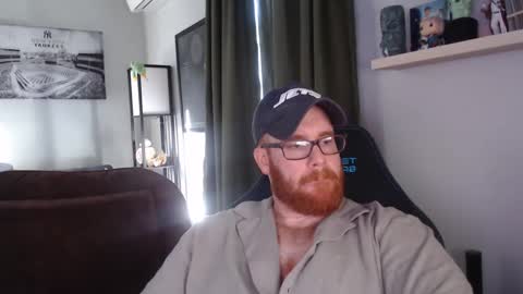 Snapshot of chrismg89 chatting on October 6, 2025, 8:28 pm chrismg89 online show from October 6, 2025, 8:28 pm