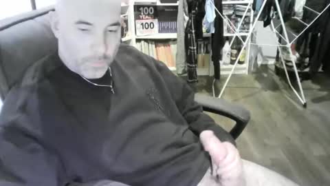 chrisprngr online show from February 10, 2026, 1:26 pm