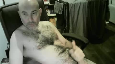 Snapshot of chrisprngr chatting on April 8, 2026, 10:10 pm chrisprngr online show from April 8, 2026, 10:10 pm