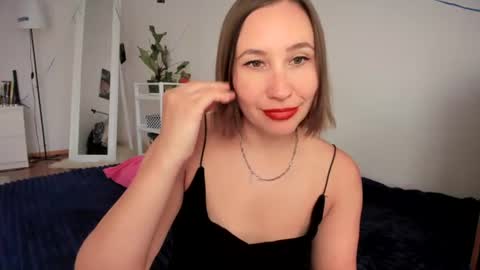 christina rosse online show from June 27, 2026, 8:41 am