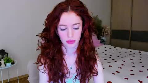 Snapshot of christinaconteeree chatting on May 10, 2026, 4:17 am christinaconteeree online show from May 10, 2026, 4:17 am