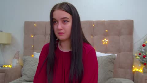 Christina online show from December 25, 2024, 4:44 am