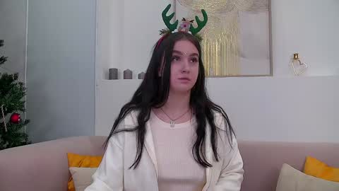 Christina online show from December 30, 2024, 6:38 pm